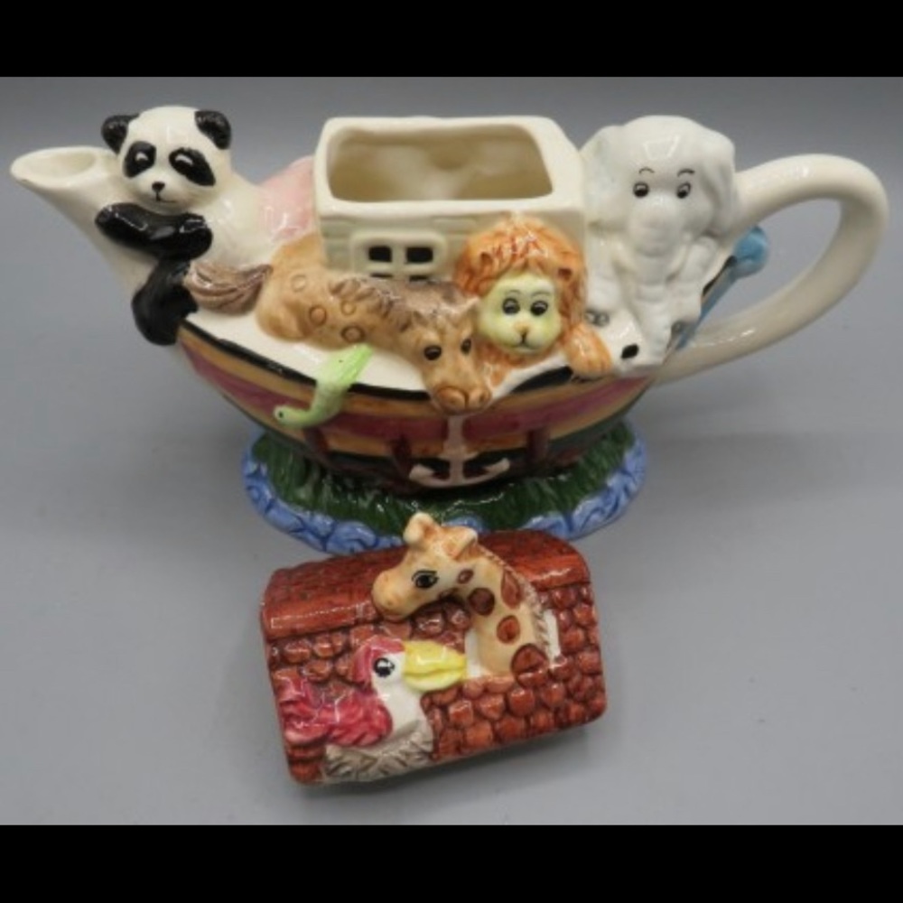 Ceramic Noah’s Arc Teapot